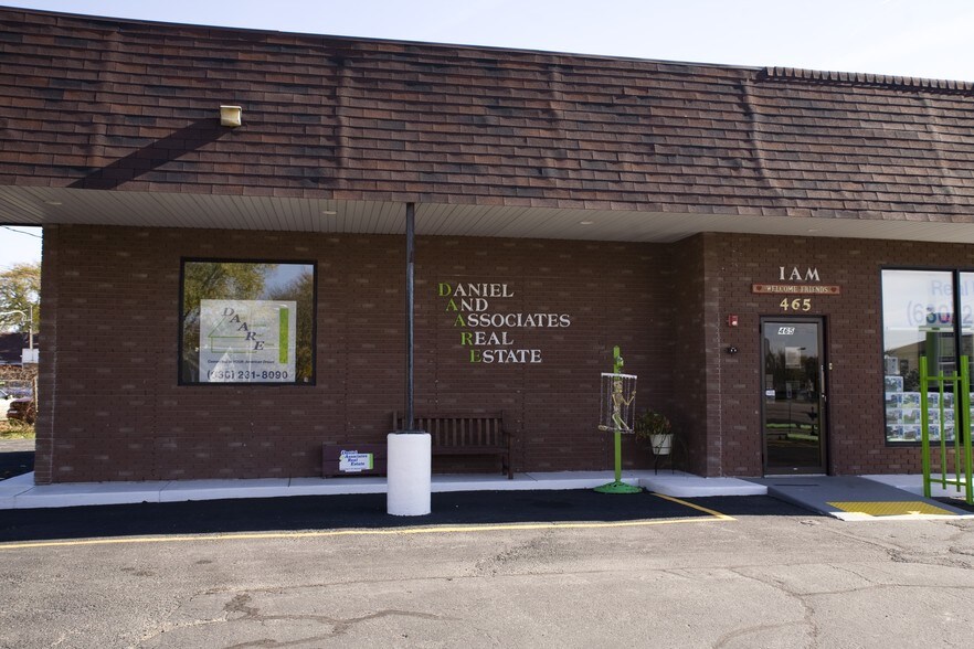 465 E Roosevelt Rd, West Chicago, IL à vendre - Photo du bâtiment - Image 2 de 11