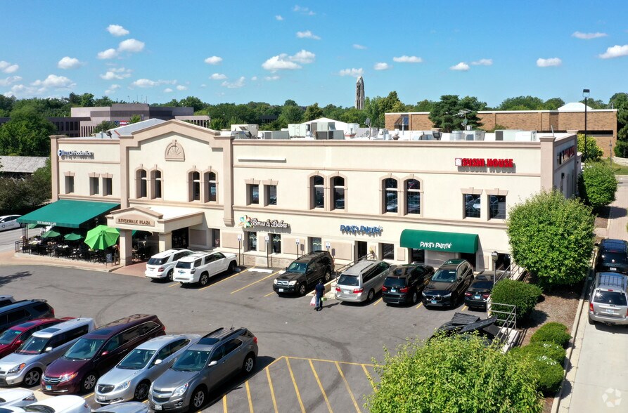 175 W Jackson Ave, Naperville, IL à vendre - Photo du bâtiment - Image 2 de 5
