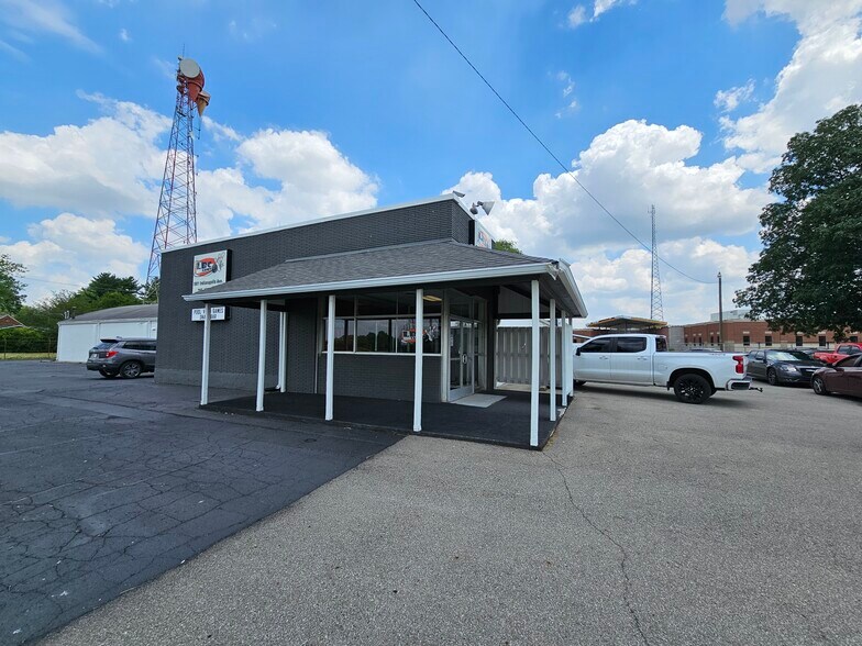 1901 Indianapolis Ave, Lebanon, IN à vendre - Photo principale - Image 1 de 11