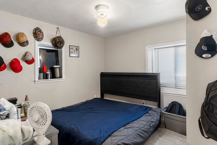 1558 Dallas St, Aurora, CO à vendre - Photo du bâtiment - Image 3 de 9