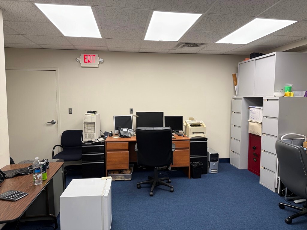 950 Skokie Blvd, Northbrook, IL à louer Photo intérieure- Image 1 de 3