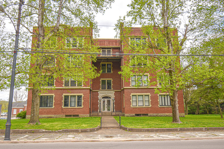 345-347 W Second St, Maysville, KY for sale - Building Photo - Image 1 of 1