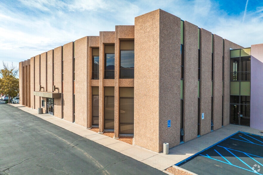 2901 Juan Tabo Blvd NE, Albuquerque, NM for lease - Building Photo - Image 2 of 15