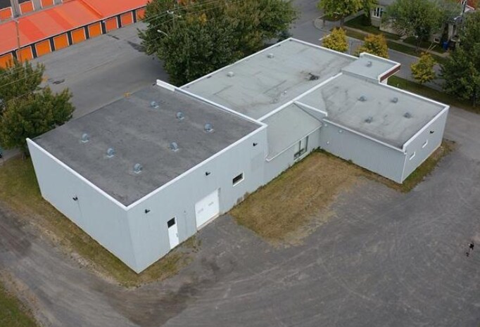 293 Rue Sainte-Angélique N, Joliette, QC for sale Primary Photo- Image 1 of 1