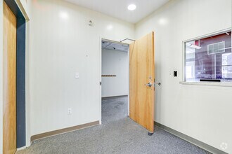 5070-5080 Parkside Ave, Philadelphia, PA à louer Photo intérieure- Image 2 de 5