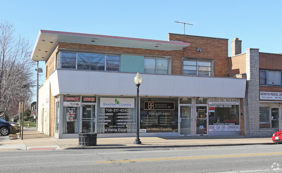 6901 Cermak Rd, Berwyn, IL for sale - Building Photo - Image 1 of 1