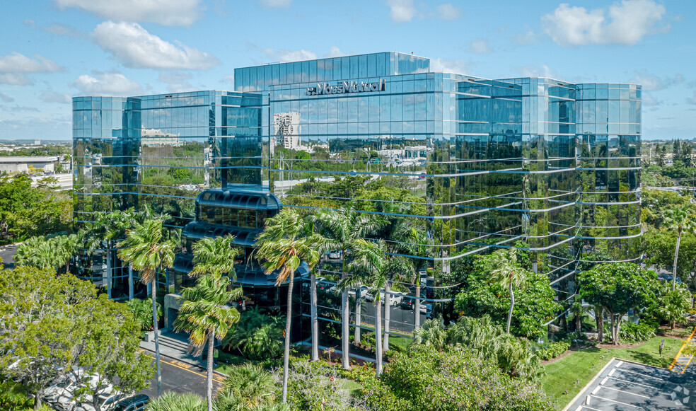 1000 Corporate Dr, Fort Lauderdale, FL for lease - Building Photo - Image 1 of 7