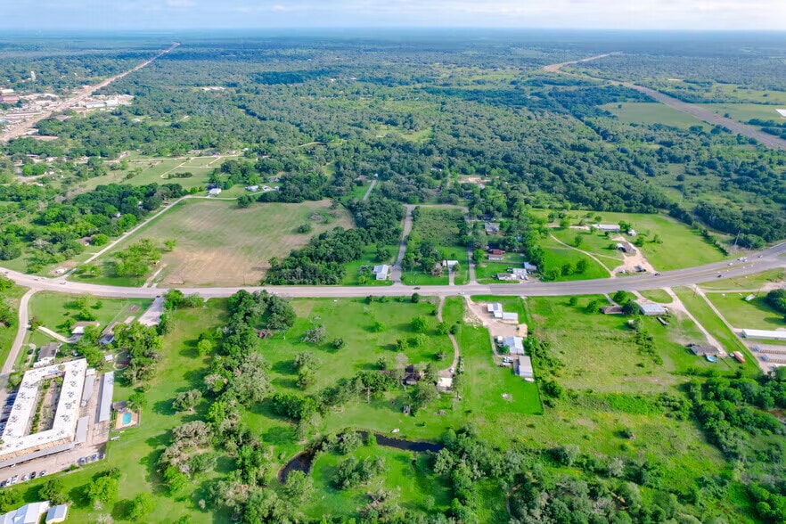 34823 FM 1301 Rd, West Columbia, TX à louer - Aérien - Image 2 de 5