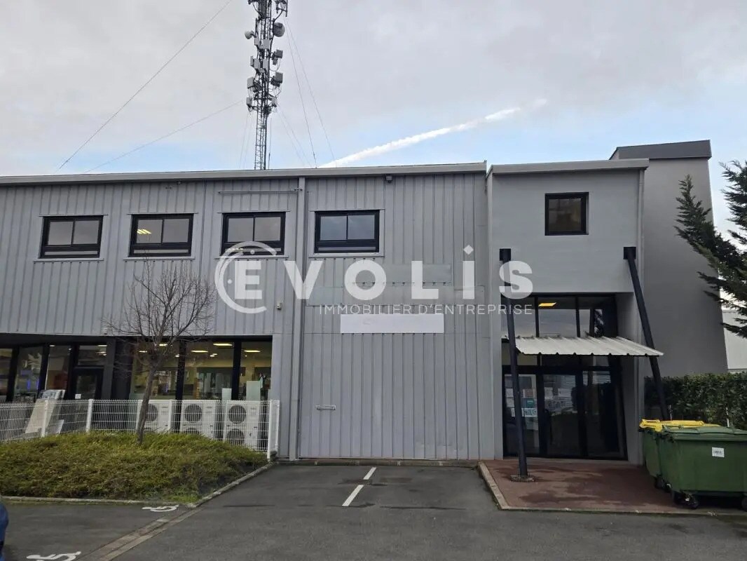 Office in Brétigny-sur-Orge for lease Building Photo- Image 1 of 11