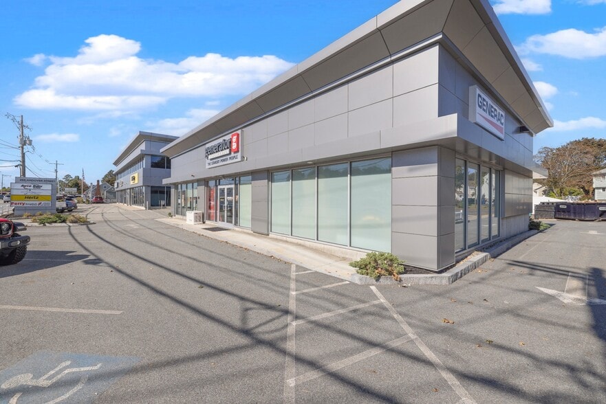 251-255 Andover St, Peabody, MA for lease - Building Photo - Image 3 of 15