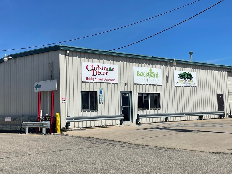 3215 Main Ave, Fargo, ND for lease - Building Photo - Image 2 of 16