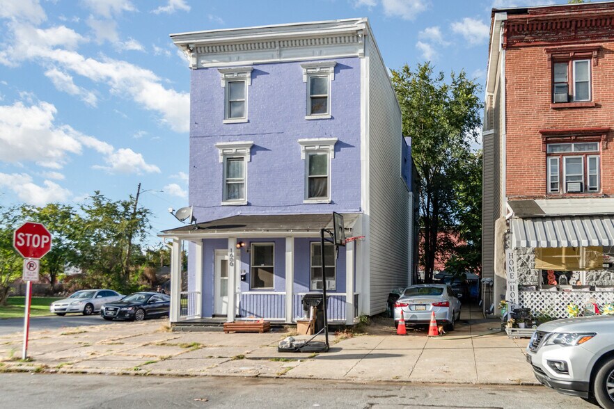 1600 Regina St, Harrisburg, PA à vendre - Photo du bâtiment - Image 2 de 46