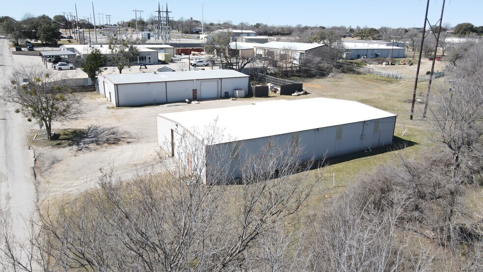 115-127 Samuel Dr, Weatherford, TX à vendre - Photo du bâtiment - Image 3 de 6