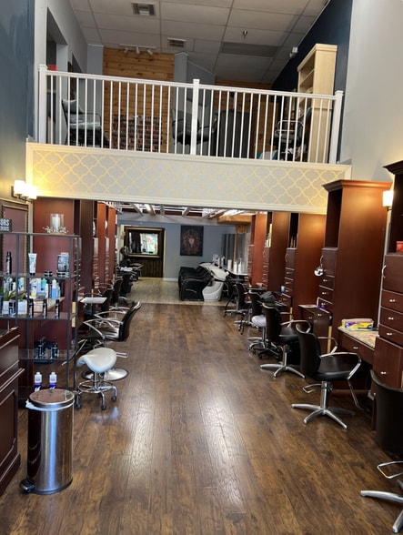 249 W State Road 436, Altamonte Springs, FL à louer - Photo du bâtiment - Image 3 de 10