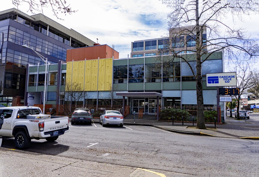 811 Willamette St, Eugene, OR à louer - Photo du bâtiment - Image 2 de 9