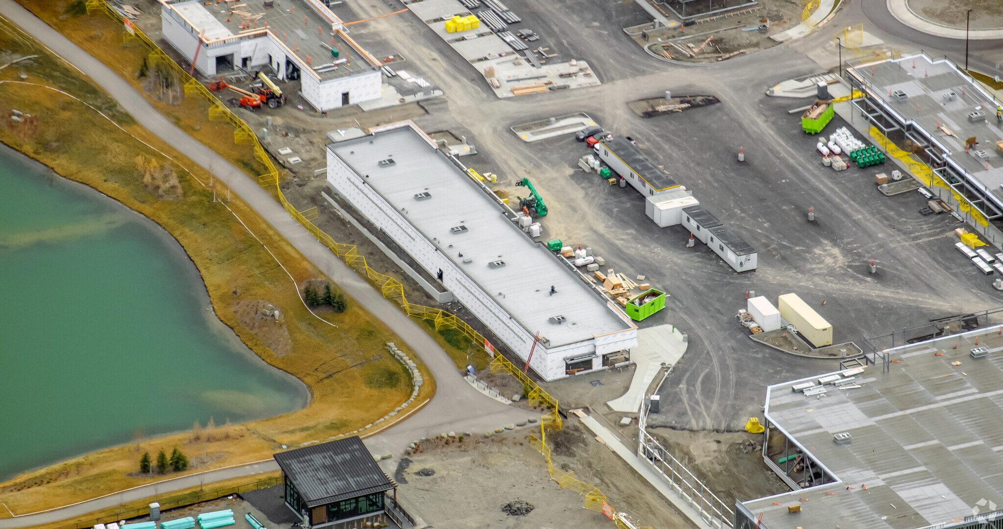 264 Park St, Cochrane, AB for lease Building Photo- Image 1 of 8