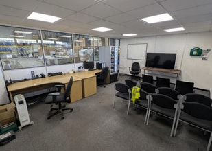Brunel Rd, Totton for lease Interior Photo- Image 2 of 2