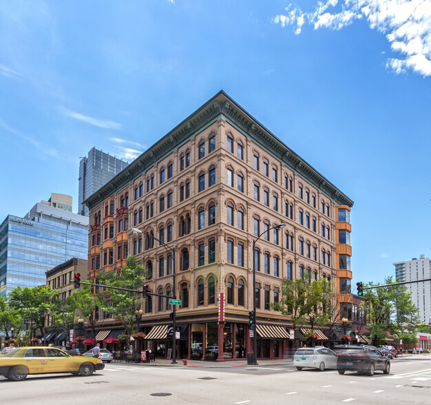 101 W Grand Ave, Chicago, IL for lease - Building Photo - Image 1 of 6