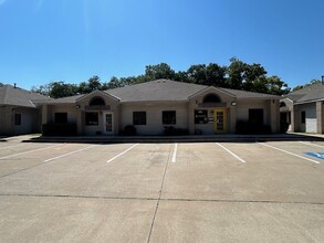 501 E 15th St, Edmond, OK for lease Building Photo- Image 1 of 10