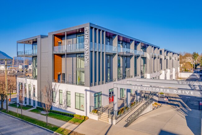 Plus de détails pour 220 Victoria Dr, Vancouver, BC - Industriel à vendre