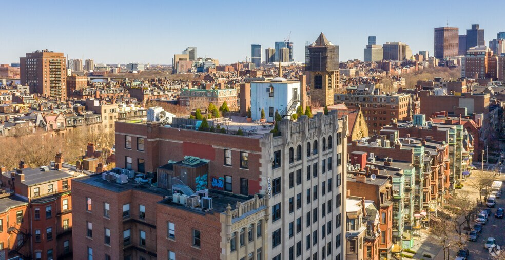 137-141 Newbury St, Boston, MA à louer - Photo du bâtiment - Image 2 de 28