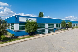 Plus de détails pour 251-255 Attwell Dr – à vendre, Toronto, ON