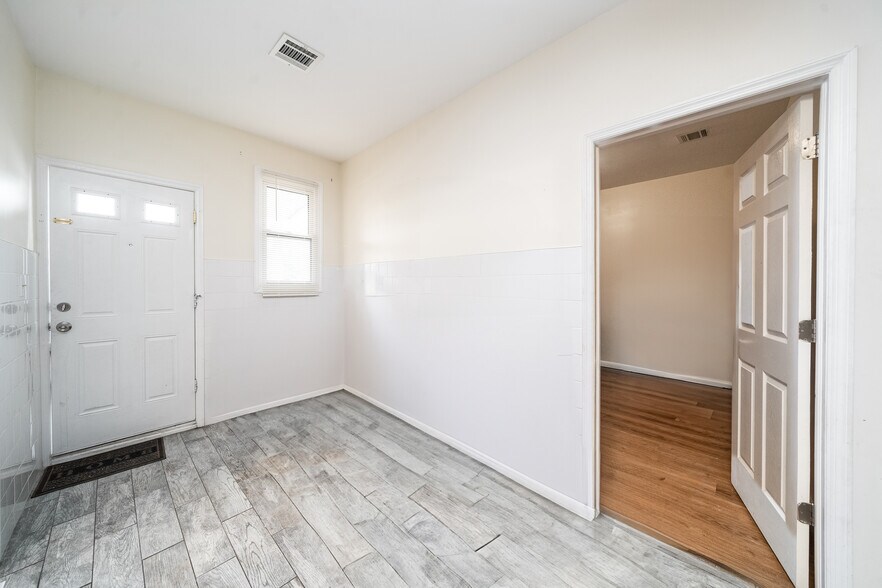 339-343 E 28th St, Paterson, NJ à vendre - Photo du bâtiment - Image 3 de 14