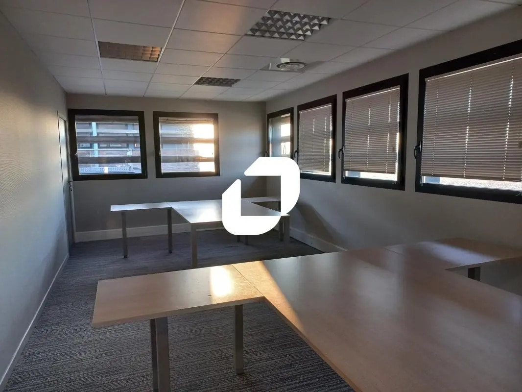 250/260 Rue Salvador Allende, Loos à louer Photo intérieure- Image 1 de 12