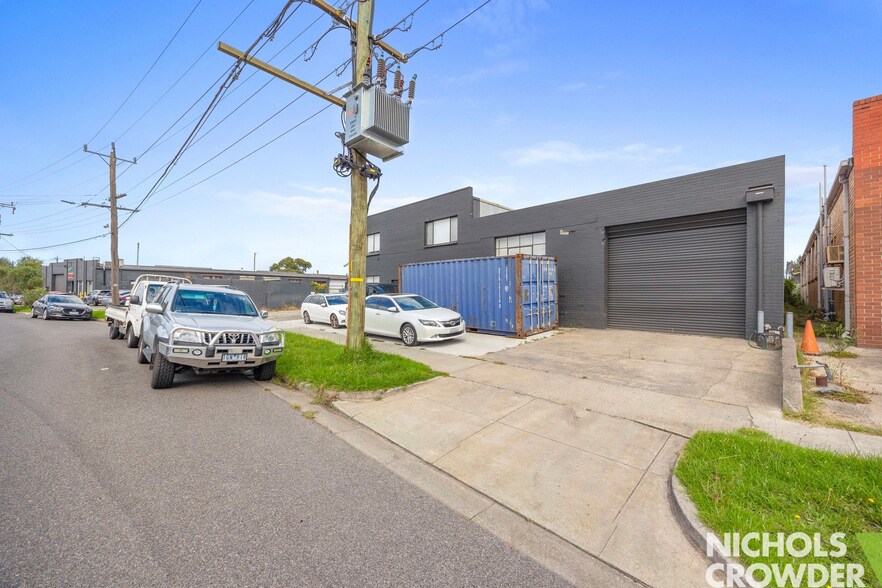31 Alex Ave, Moorabbin à vendre - Photo du bâtiment - Image 2 de 4