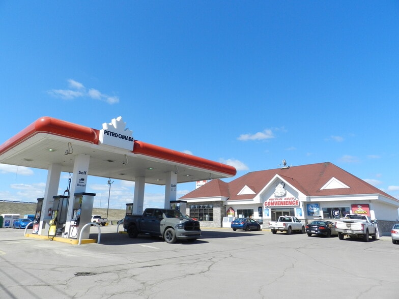 1615 Shediac Rd, Moncton, NB for sale - Primary Photo - Image 1 of 1