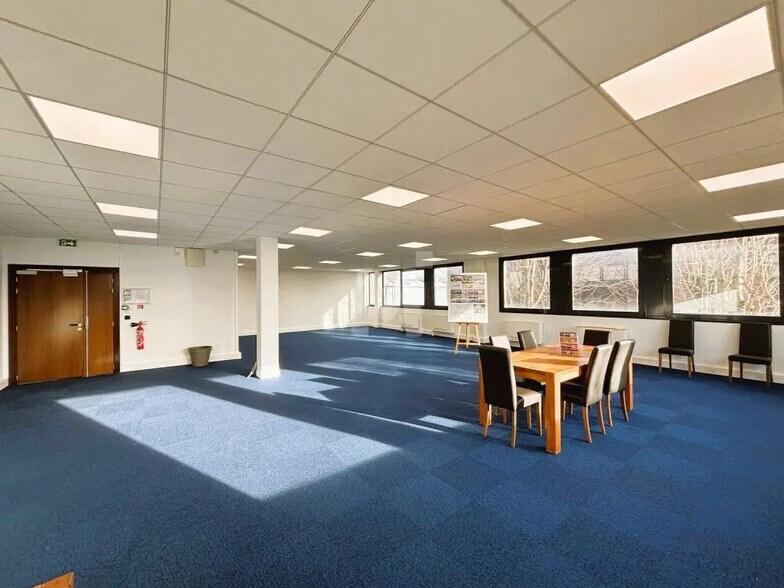 Bureau dans Les Ulis à louer - Photo intérieure - Image 3 de 11