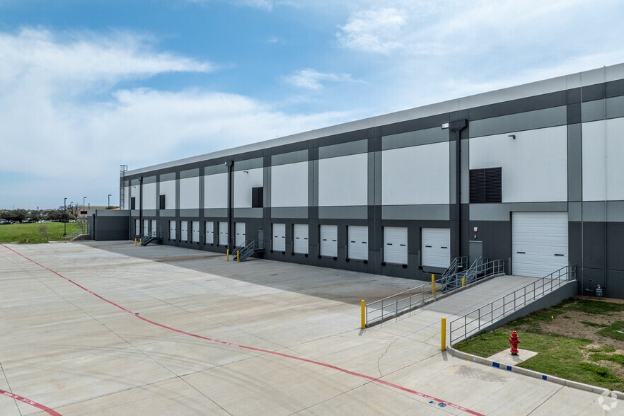 4310 N Belt Line Rd, Irving, TX à louer - Photo du bâtiment - Image 2 de 13