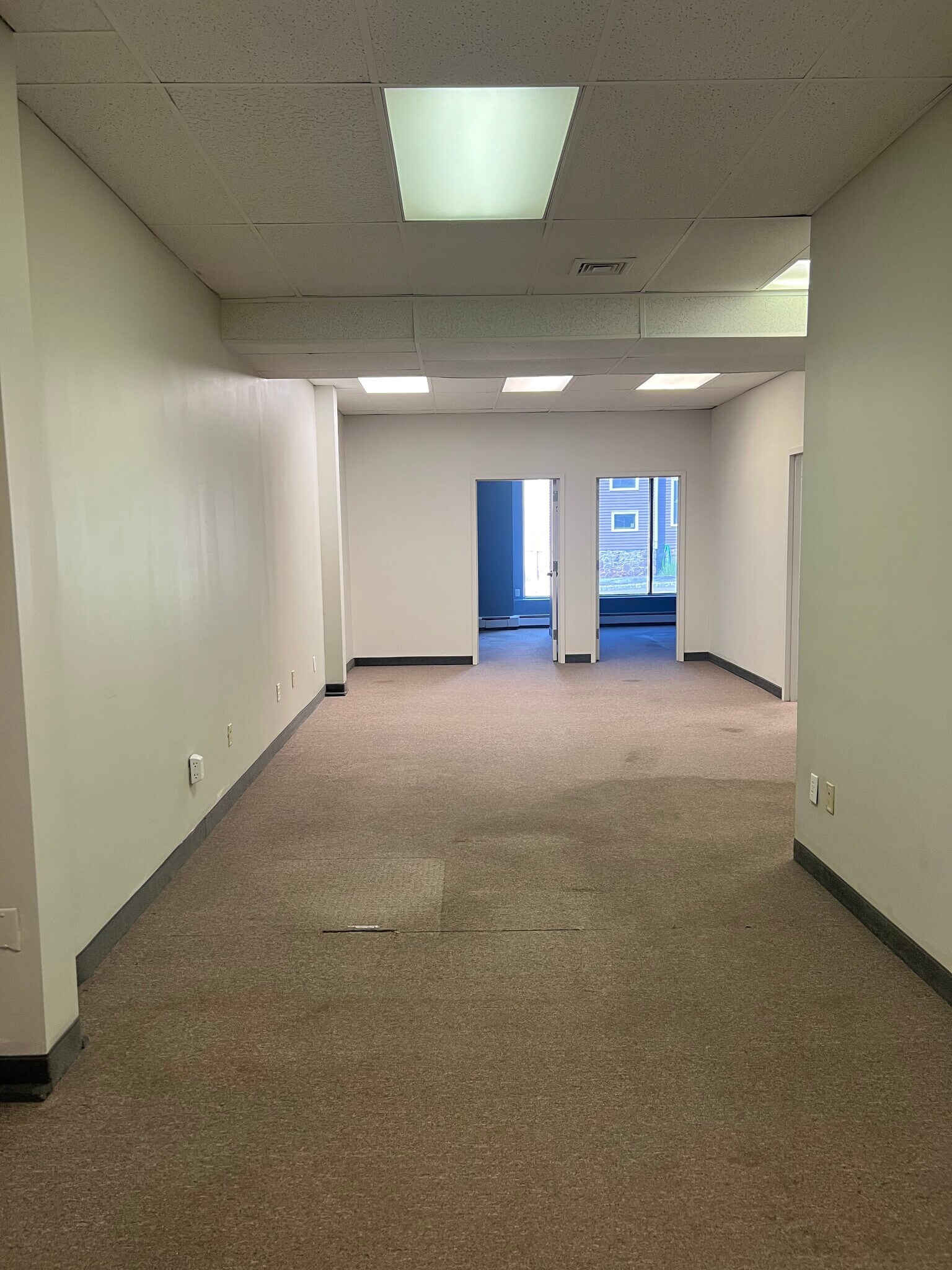 546 Valley Rd, Upper Montclair, NJ for lease Building Photo- Image 1 of 7