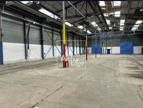 Flex in Corbeil-Essonnes for lease Interior Photo- Image 2 of 4