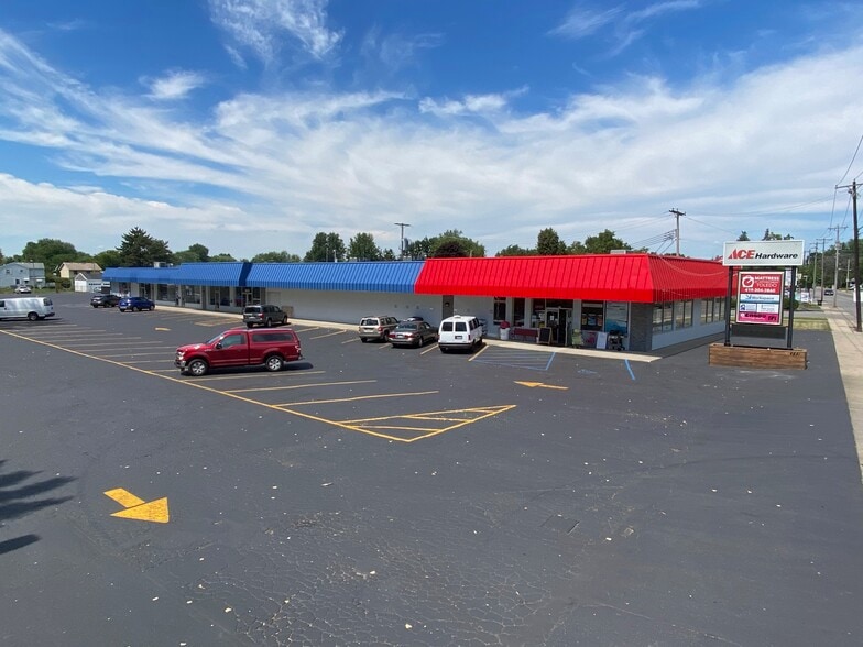 4441 N Summit St, Toledo, OH for lease - Building Photo - Image 2 of 7