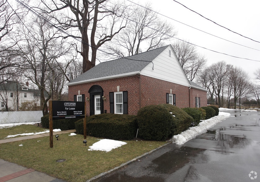 28735 Main Rd, Cutchogue, NY for sale - Primary Photo - Image 1 of 2