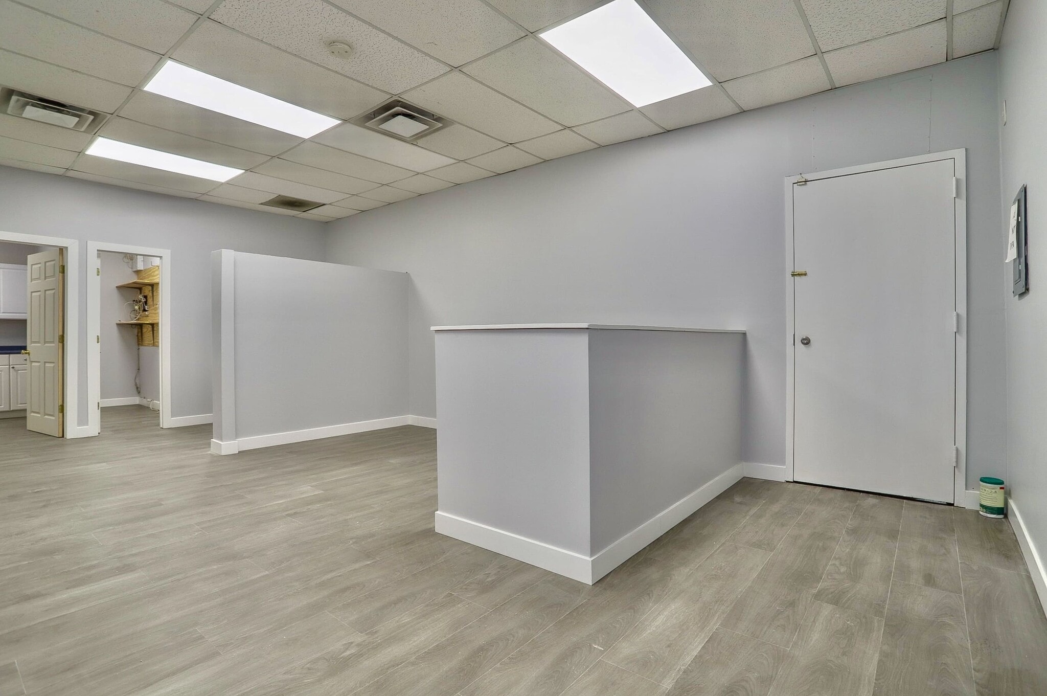 980 Dehart Pl, Elizabeth, NJ for lease Interior Photo- Image 1 of 14