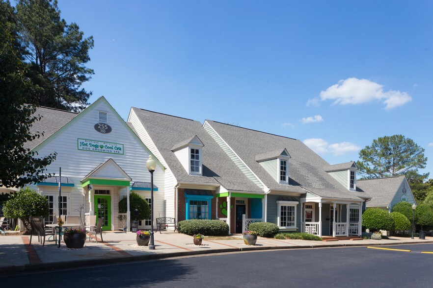 255 Village Pky NE, Marietta, GA à louer - Photo du bâtiment - Image 3 de 5