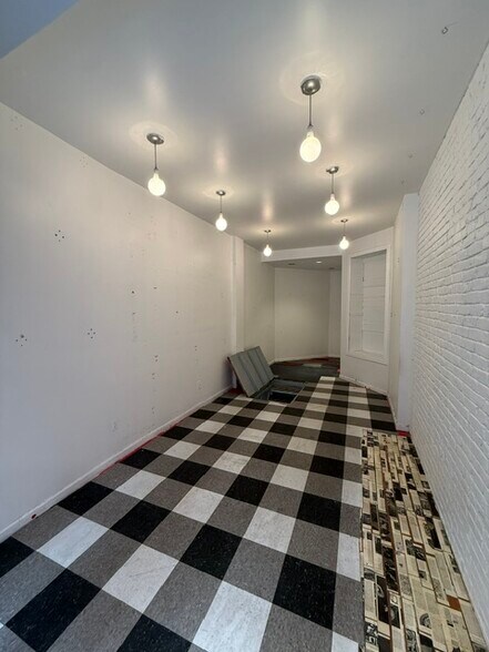 147 Orchard St, New York, NY for lease - Interior Photo - Image 3 of 6