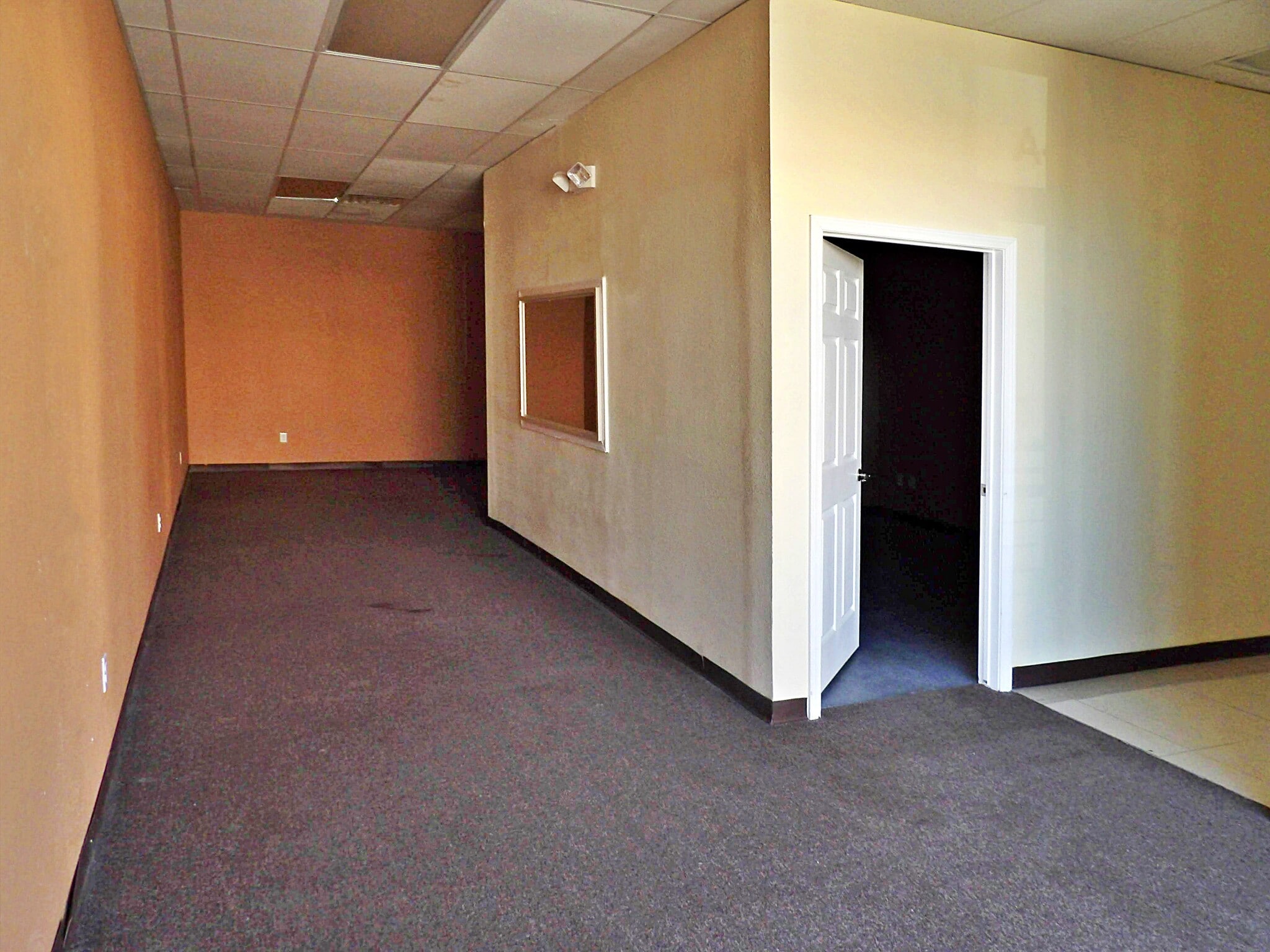 11890 Vista del Sol Dr, El Paso, TX à louer Photo intérieure- Image 1 de 5