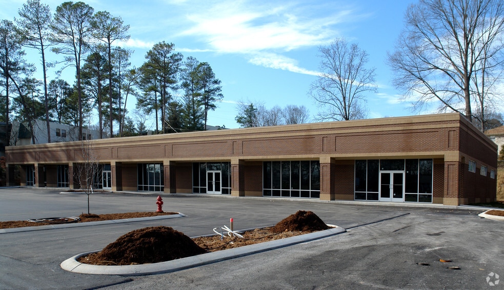 1511 Gunbarrel Rd, Chattanooga, TN for lease - Building Photo - Image 3 of 5