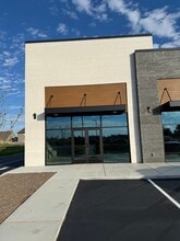 1001 Creek Way, Clarksville, TN for lease Building Photo- Image 2 of 3