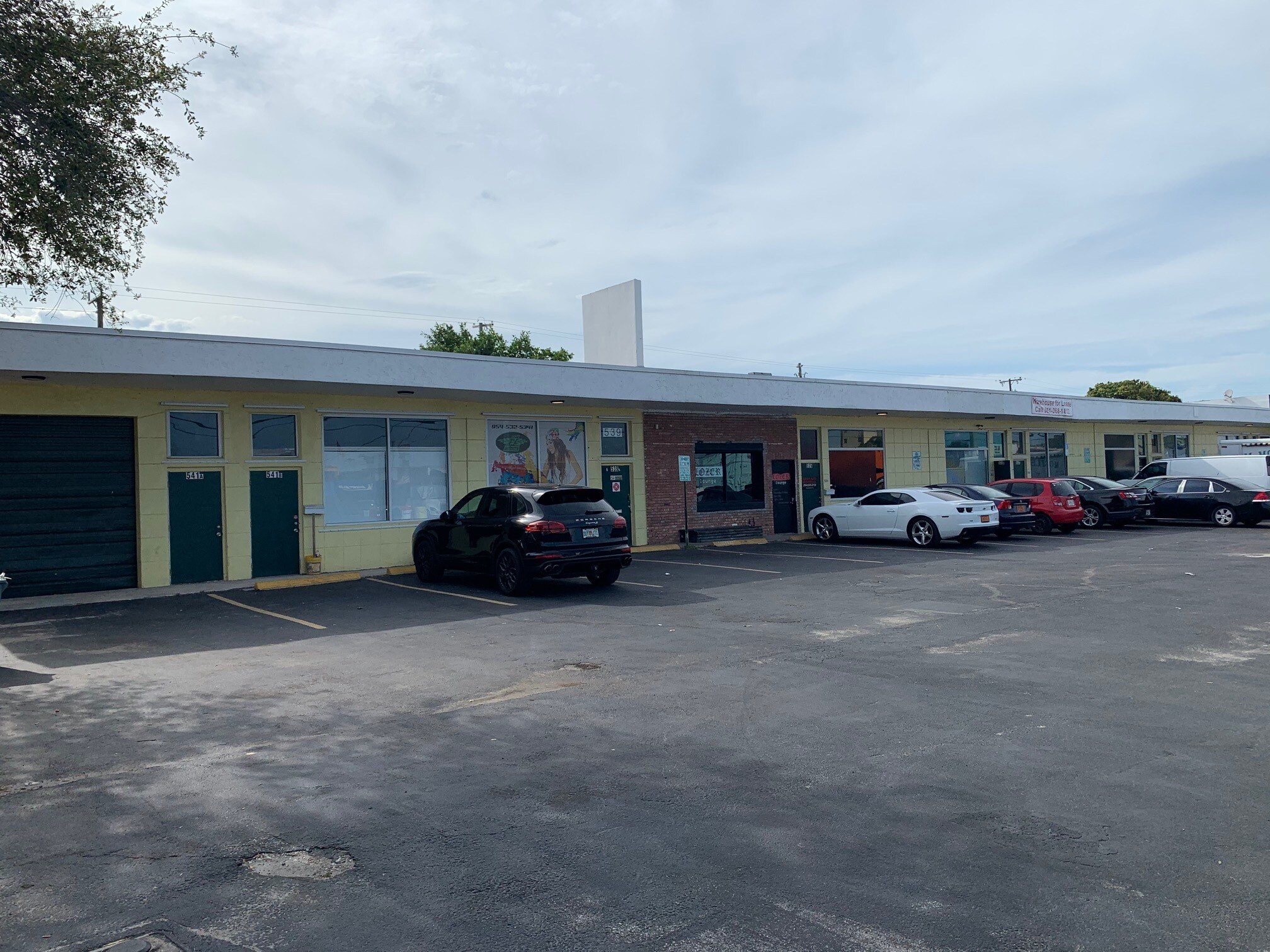 525-541 S Dixie Hwy E, Pompano Beach, FL à louer Photo du bâtiment- Image 1 de 4