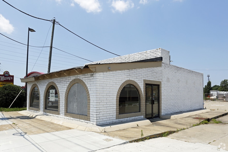 214 E Little Creek Rd, Norfolk, VA for lease - Building Photo - Image 1 of 3