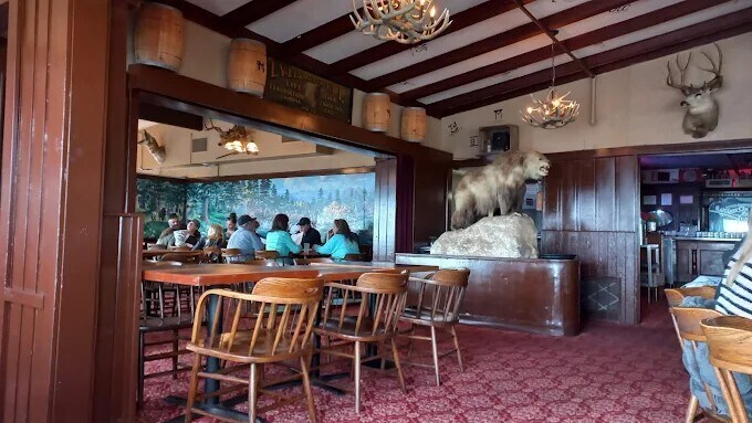 750 Mattie Rd, Pismo Beach, CA à vendre - Photo du bâtiment - Image 2 de 5