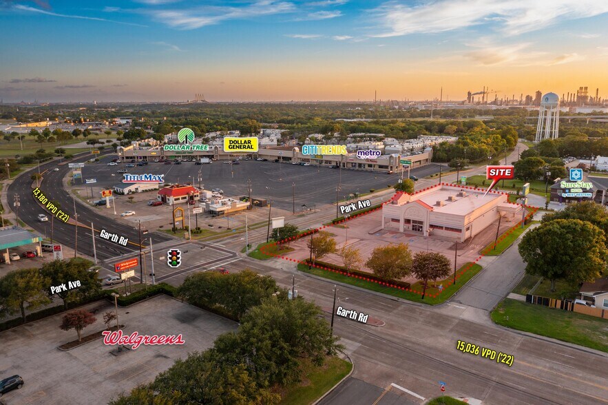 2001 Garth Rd, Baytown, TX à louer - Photo du bâtiment - Image 2 de 18