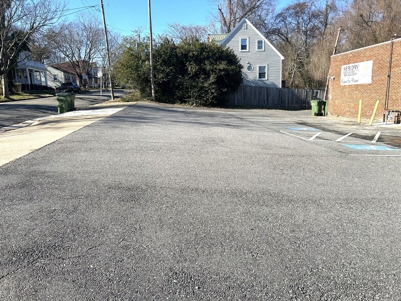 4809 Parker St, Richmond, VA for lease - Building Photo - Image 2 of 10