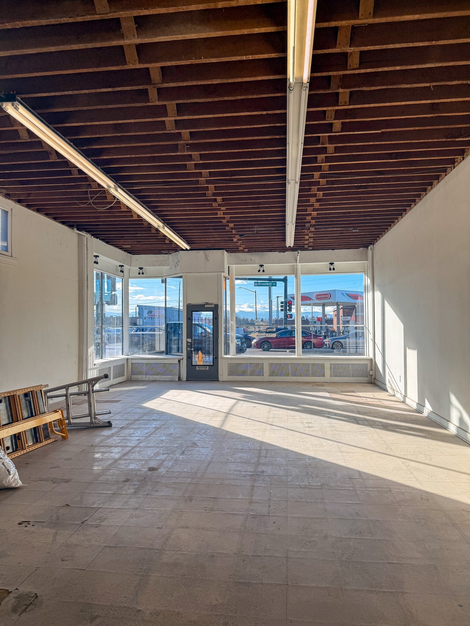 15 E Iowa Ave, Denver, CO for lease Interior Photo- Image 1 of 3