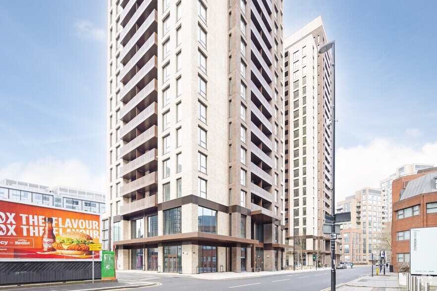 Cherry Orchard Rd, Croydon à louer - Photo du bâtiment - Image 3 de 8