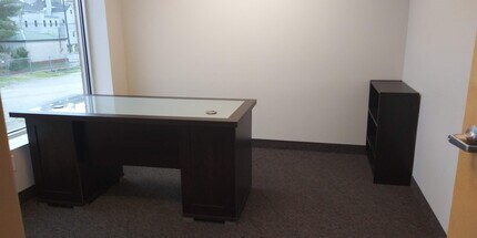 1151 S 4th St, Louisville, KY for lease Interior Photo- Image 1 of 3